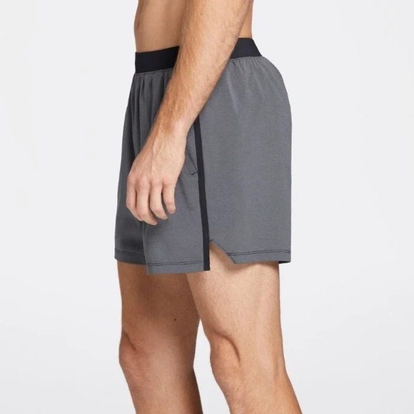 Under Armour Men's Run Up The Pace 5" Shorts Size XXL - Picture 3 of 5